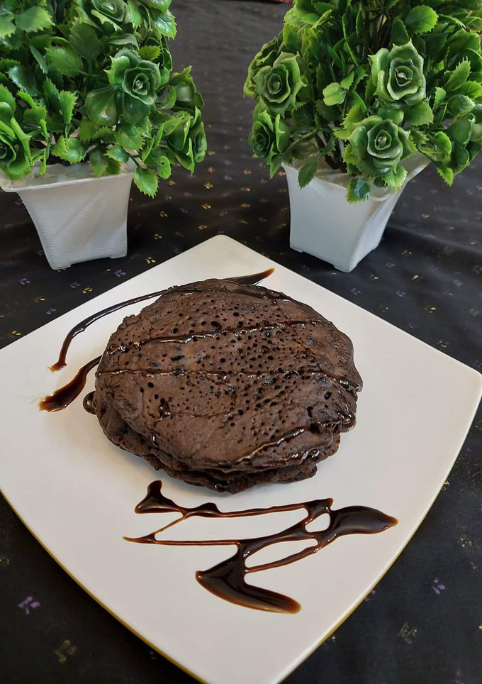 चॉकलेट पैनकेक(chocolate pancake recipe in hindi) रेसिपी मुख्य फोटो