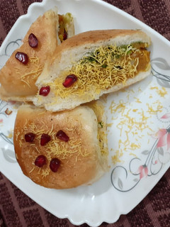 कच्छी दाबेली (kutchi dabeli recipe in Hindi) रेसिपी मुख्य फोटो