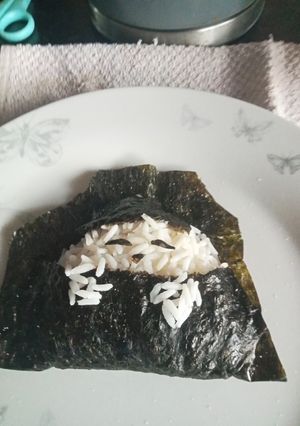 A picture of Sleeping onigiri recipe.