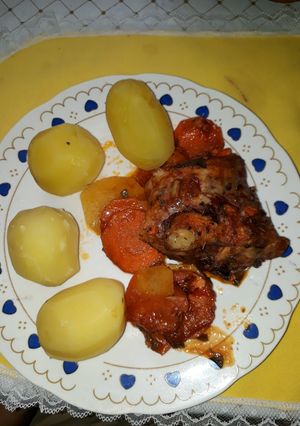 Una foto de Ratatuoille de pollo con papa