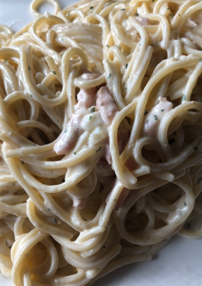 Una foto de Espaguetis carbonara
