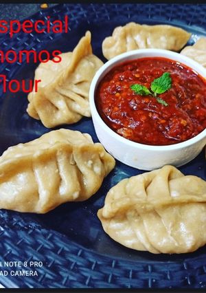 A picture of गेहूं के आटे से बना हुआ मोमोज़(genhu ke aate se bna hua momos recipe in hindi).