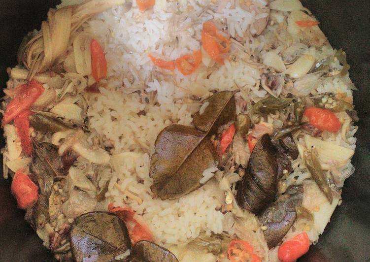 Bagaimana Menyiapkan Nasi Liwet Rice cooker ala Eliza, Lezat Sekali