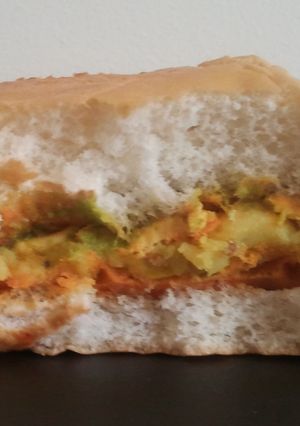 A picture of Vada pav without oil (No frying).