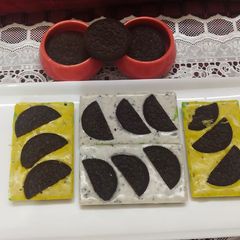 A picture of Chocolate biscuit bar.