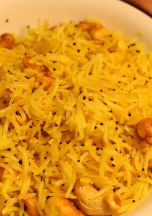 A picture of Cashew Rice.