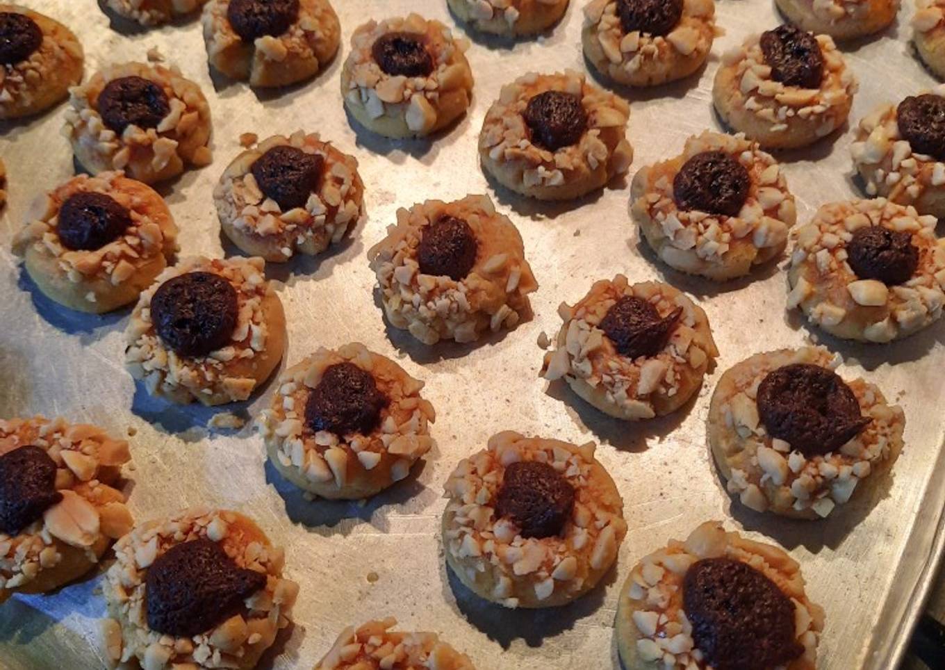 Resep Choco Nut Thumbrpint Cookies Anti Gagal