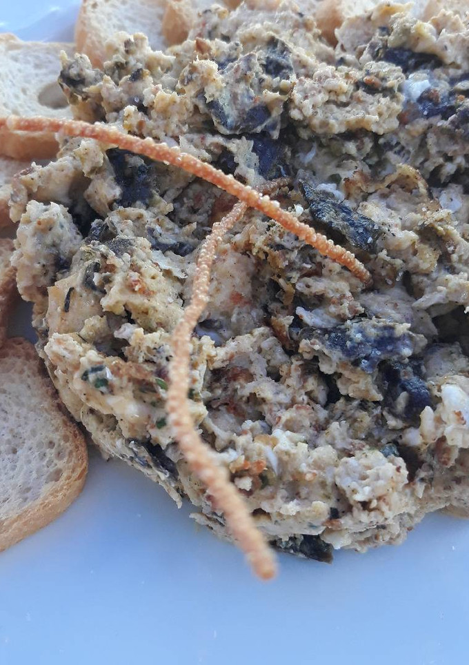Una foto de Revuelto de algas y caviar de erizo