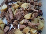 Para comer fría, aprovechando carne cocida