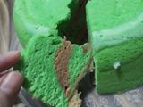Bolu Pandan Kukus Telur 1 Takaran Sendok