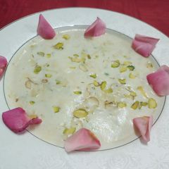 A picture of Shahi Thandai Rabdi.