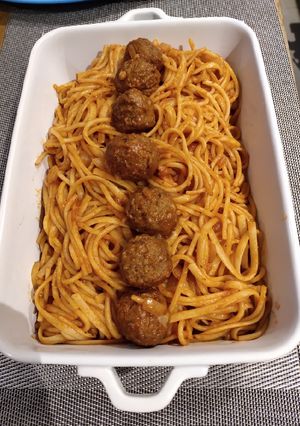 A picture of Spaghetti in Ketchup Sauce.