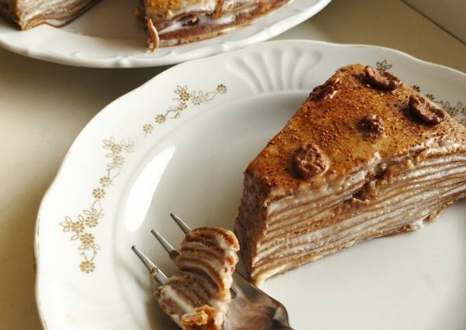Шоколадный блинный торт с творожным кремом рецепт с фото