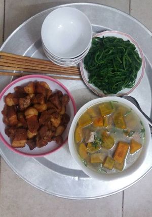 Hình của món Mâm cơm nhà em.