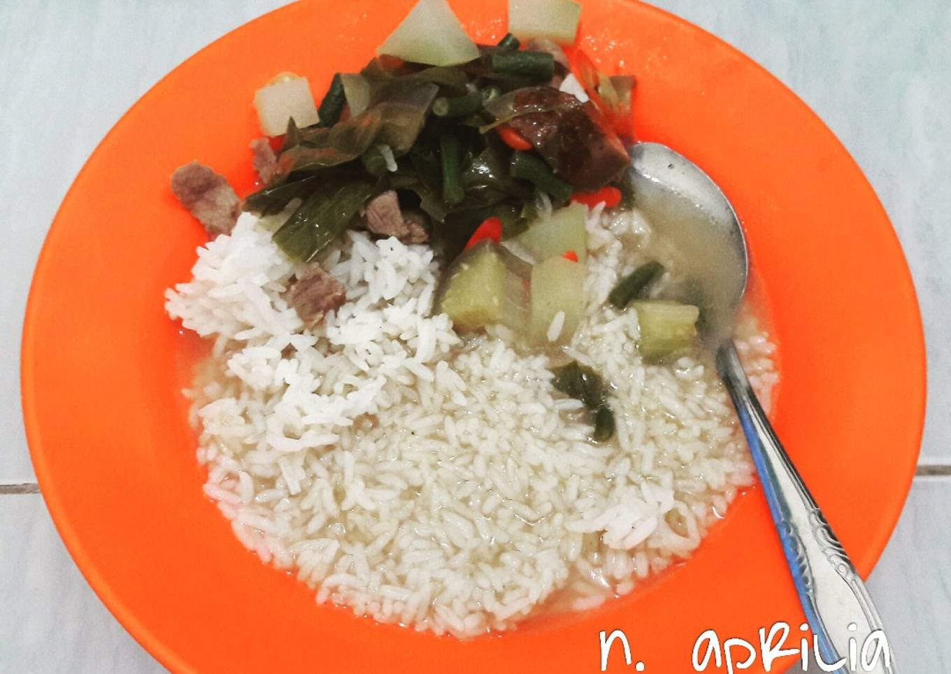 sayuran dengan daging masam