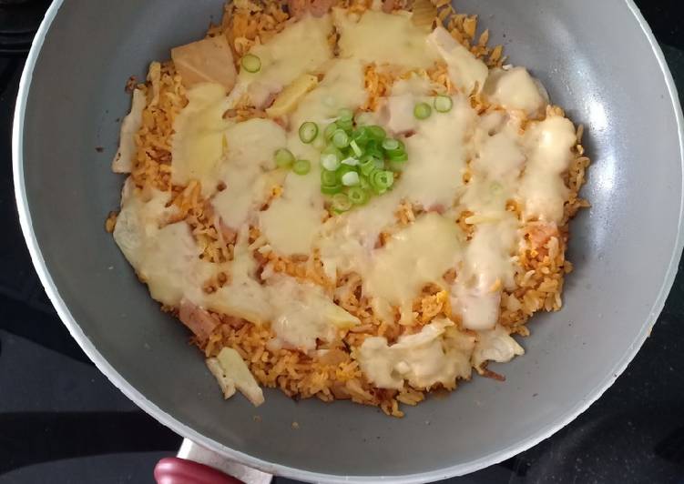Langkah Mudah untuk Menyiapkan Kimchi fried rice yang Bikin Ngiler