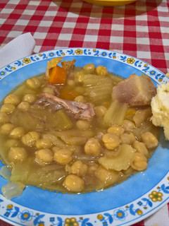 Una foto de Cocido de garbanzos