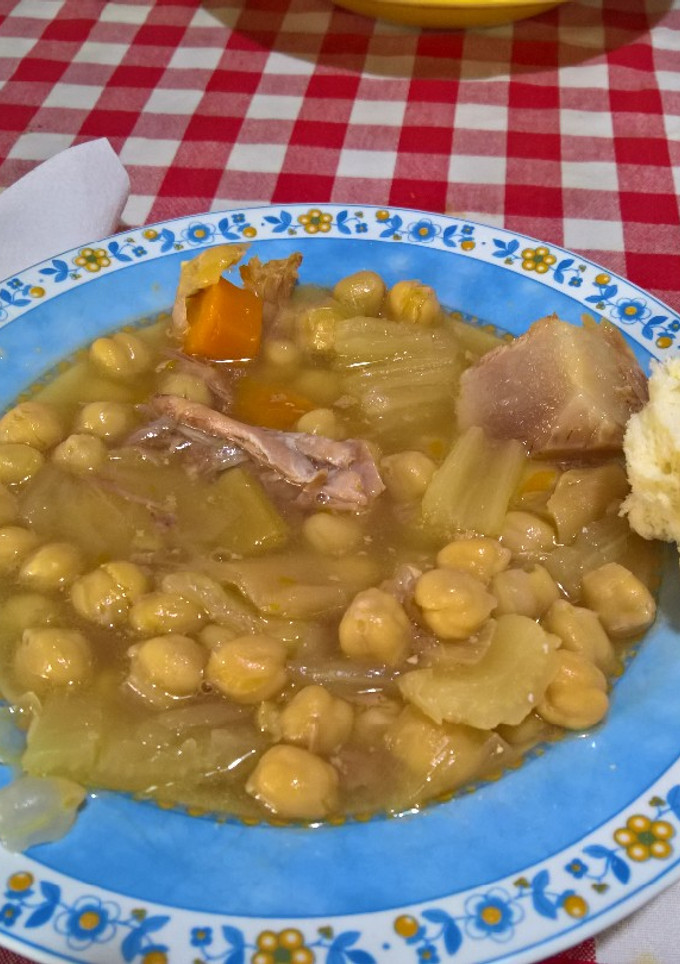 Una foto de Cocido de garbanzos