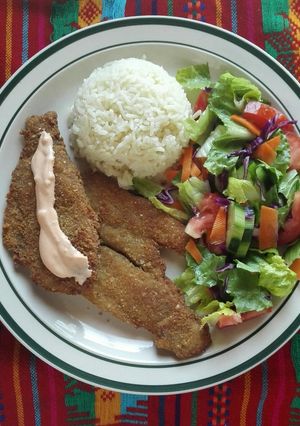Una foto de Pescado empanizado