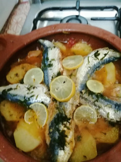 صورة لوصفة طاجين سمك السردين اللذيذ 🐟