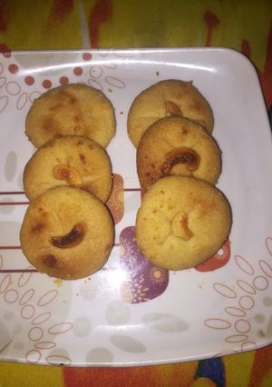 A picture of Naankhatai.