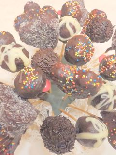 Una foto de Cake pops de San Valentín