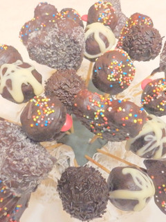 Una foto de Cake pops de San Valentín