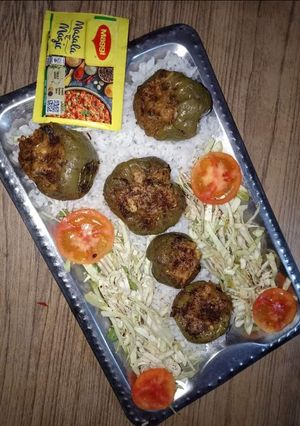 भरवा शमला मिर्च (Bhawan shimla mirch recipe in hindi) रेसिपी मुख्य फोटो