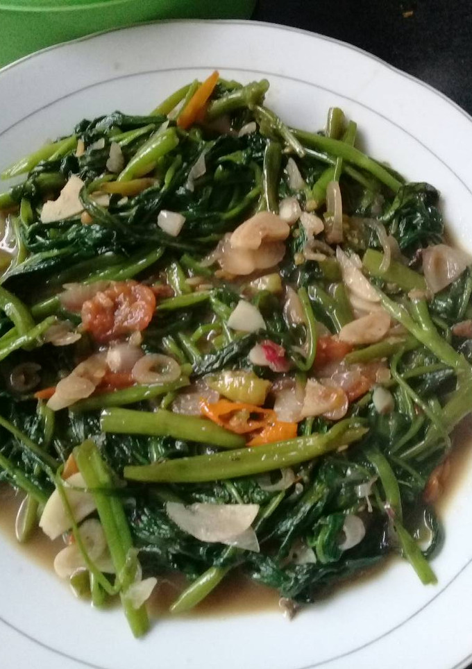 Foto resep Oseng Kangkung Terasi