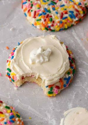 A picture of CRUMBL Funfetti Milkshake Cookie.