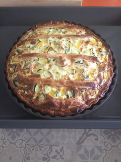 Una foto de Quiche de calabacín con puerro