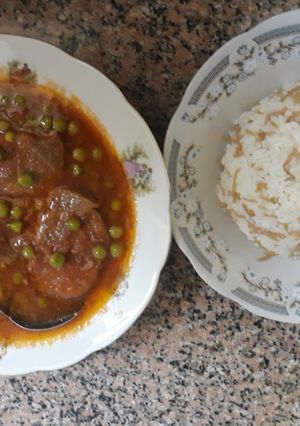 صورة لوصفة لحمه وبازيلا ورز