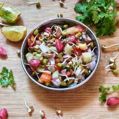 Refreshing Mixed Sprouts Fresh Peanut Chaat !! A picture of Refreshing Mixed Sprouts Fresh Peanut Chaat !!.