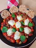 Tomates cherry confitados (sin azúcar) con hierbas mediterráneas y Bocconcini