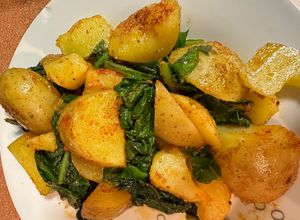 Foto principal de Acelgas con patatas sabrosas y fáciles