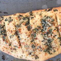 A picture of Garlic bread.