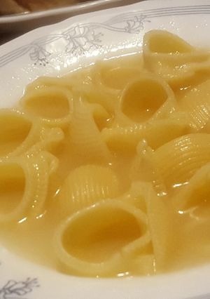 Una foto de Escudella de Nadal i Carn d'Olla (Caldo de Navidad catalán)