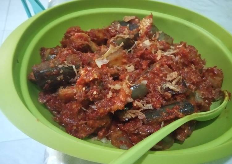 Langkah Mudah untuk Membuat Sambal Terong Ebi, Enak