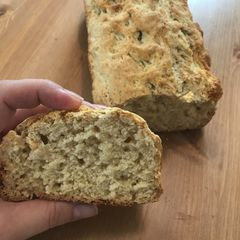 A picture of 5 ingredient easy bread.