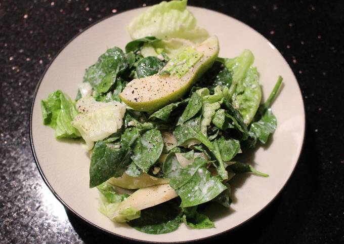 Pear and Blue Cheese Salad