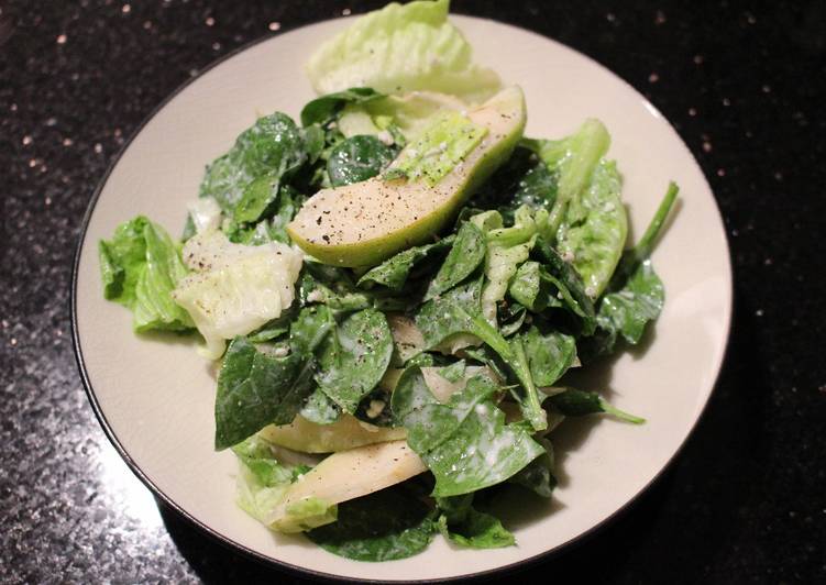 Recipe of Homemade Pear and Blue Cheese Salad