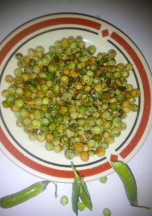 A picture of Crunchy green peas snack #foodphotographychallenge.