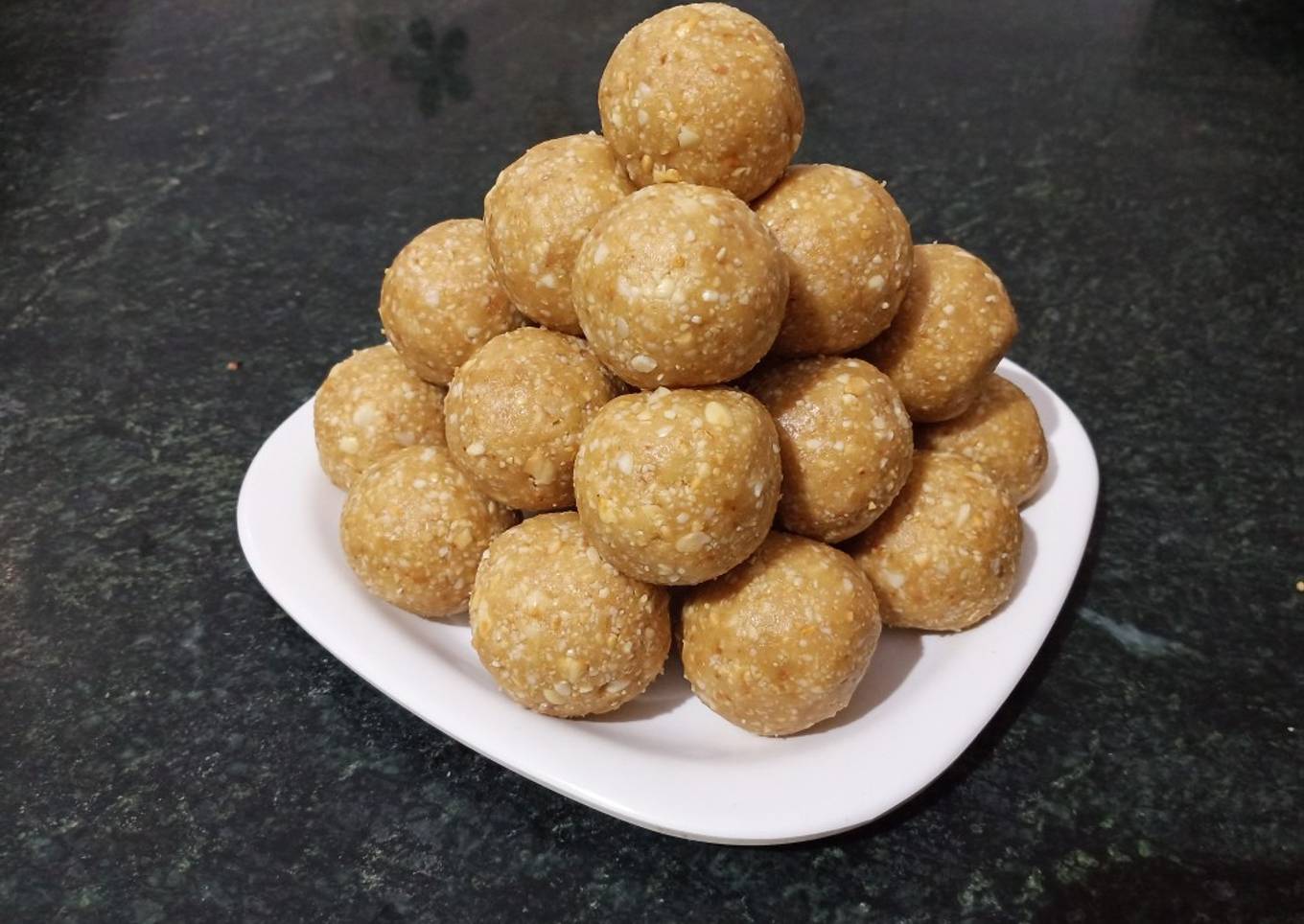 Healthy Peanuts Laddoo