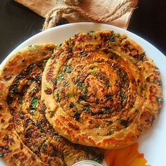 A picture of Aloo methi Paratha.