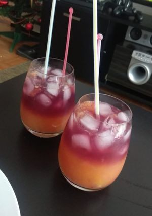 Una foto de Jugo tricolor