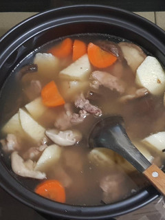山藥香菇排骨煲湯(陶鍋篇) 的食譜成品照片