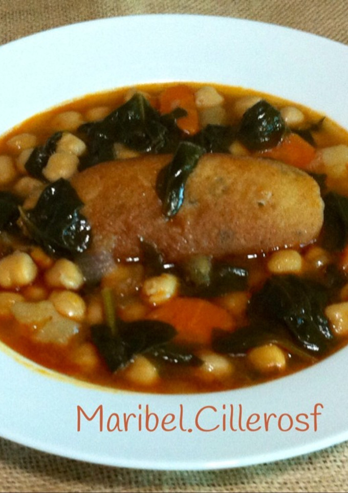 Una foto de Garbanzos con espinacas y relleno
