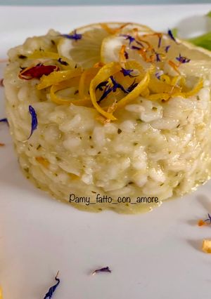 Foto di RISOTTO DETOX - SEDANO, FINOCCHIO, ZENZERO E LIMONE