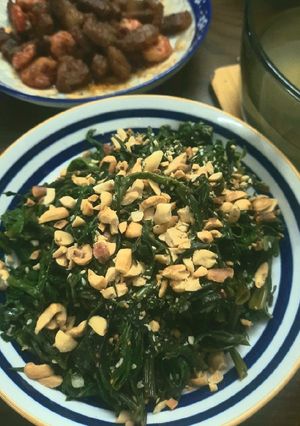 Hình của món Nộm rau muống.