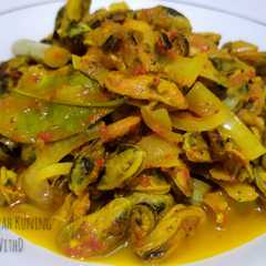 รูปของ Kerang Ijo Kupas Kuah Kuning